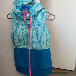 Ivivva by Lululemon hooded vest